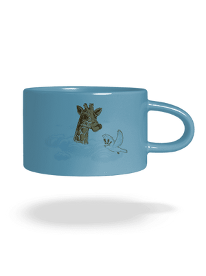 Zsiráf a felhőkben macaron bögre Blue Macaron