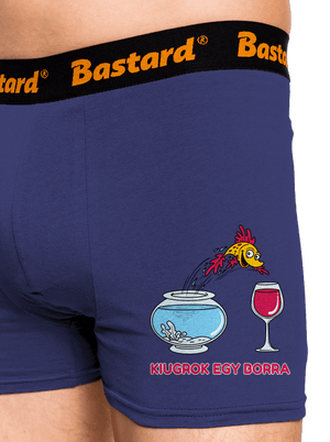 Kiugrok egy borra boxeralsó Blue Navy