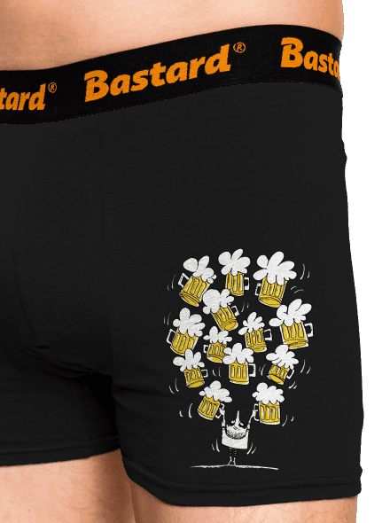 Boldog sörivó boxeralsó Black