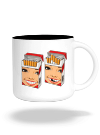 színes bögre