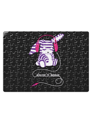 Drum and bass kirakós White