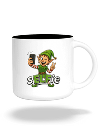 színes bögre