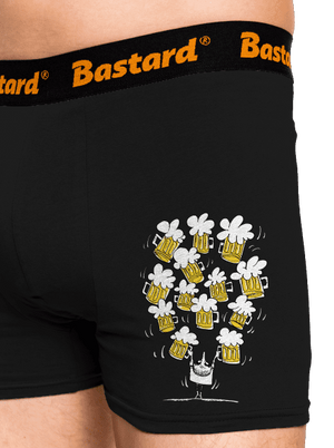 Boldog sörivó boxeralsó Black