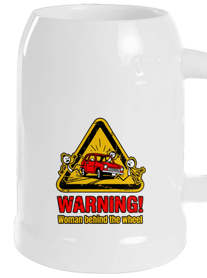 Nő a kormány mögött söröskorsó White