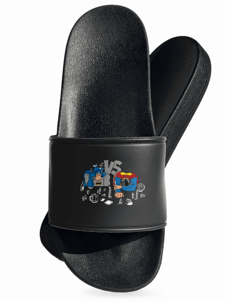 A szuperhősök harca papucs Black