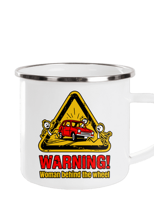 Nő a kormány mögött pléhbögre White