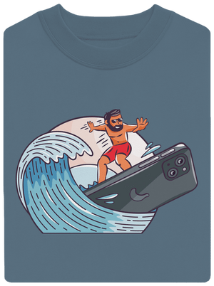 Szörfös vagyok unisex crewneck Nordic Blue